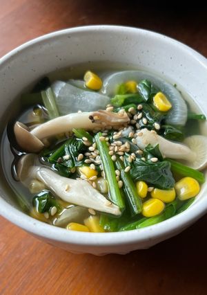 レンジで簡単！ほうれん草とコーンのスープ-レシピのメイン写真