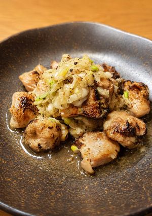 お肉ふわふわ香ばしい♪絶品＊炙り鶏のねぎ塩チキン-レシピのメイン写真