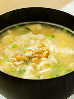 納豆と崩し豆腐のみそ汁-レシピのメイン写真