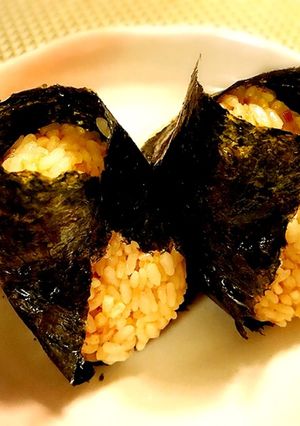 梅とかつぶしのおにぎり(お弁当に最適！)-レシピのメイン写真