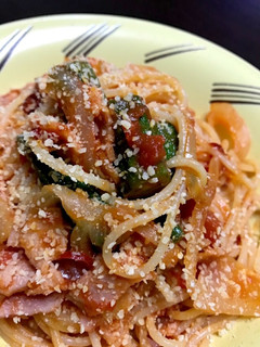 タマネギとベーコンとオクラのトマトパスタ-レシピのメイン写真