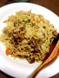 余った焼きそば&ご飯で♡そばめし風-レシピのメイン写真