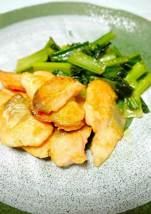 簡単！銀鮭ムニエルと小松菜の醤油炒め-レシピのメイン写真