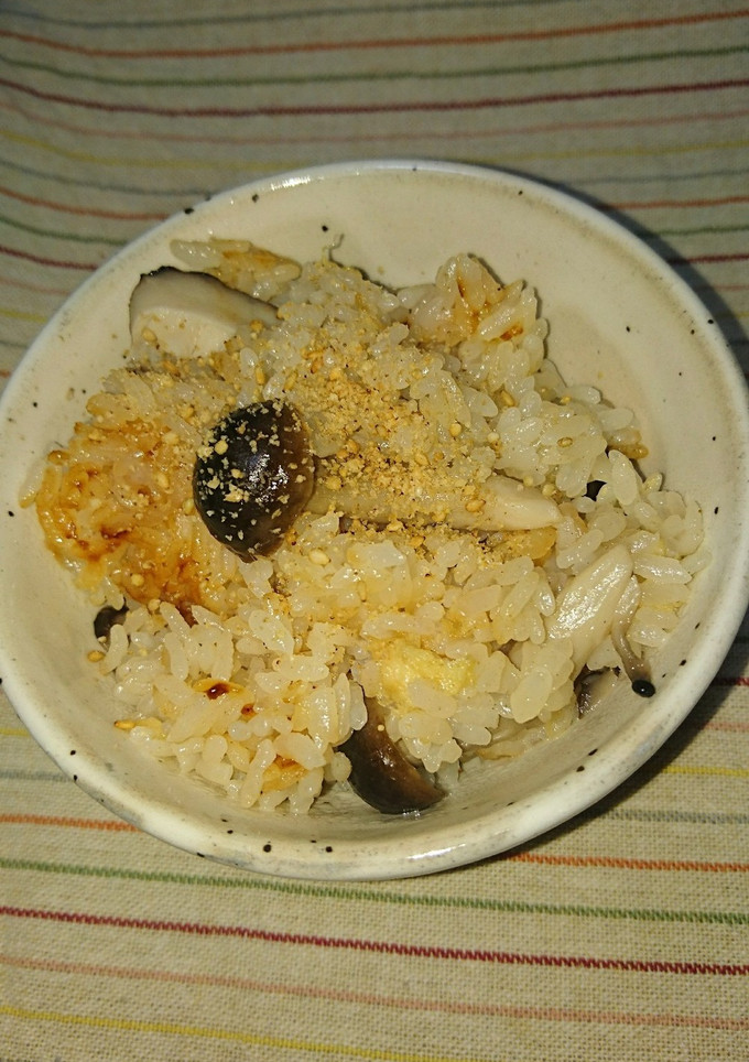 簡単！キノコの炊き込みご飯-レシピのメイン写真
