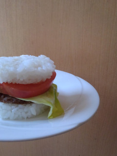 セルクル型で!ライスバーガーが家でも!!-レシピのメイン写真