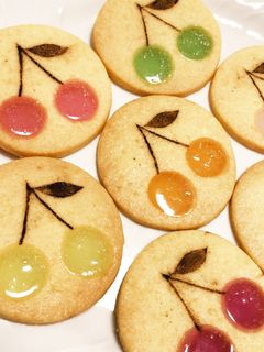 さくらんぼのステンドグラスクッキー-レシピのメイン写真