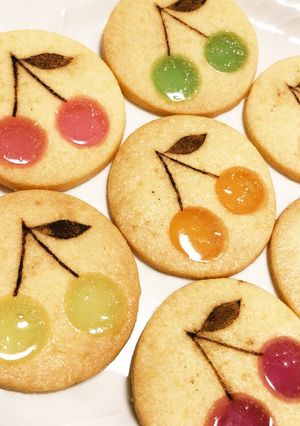 さくらんぼのステンドグラスクッキー-レシピのメイン写真