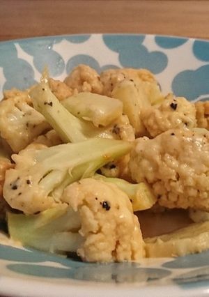 カリフラワー味噌蒸しチーズトッピング-レシピのメイン写真