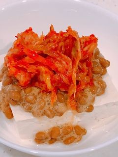 ダイエット朝食!豆腐の納豆、キムチがけ-レシピのメイン写真