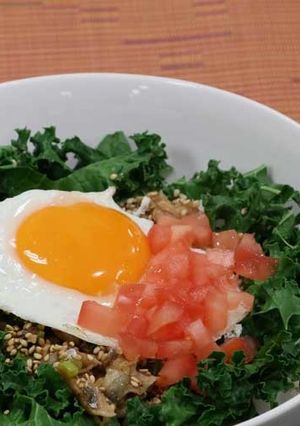 鯖とカリーノケールのピリ辛どんぶり-レシピのメイン写真