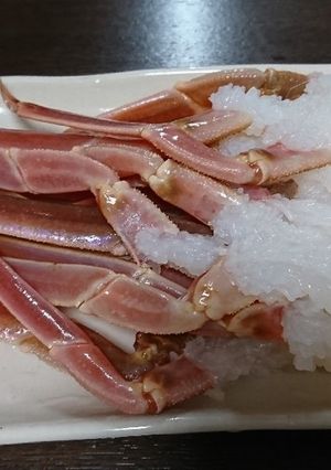 松葉ガニ、日本海の水がにで刺身-レシピのメイン写真