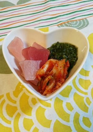 マグロとメカブとキムチ(๑•̀.•́ฅ✧-レシピのメイン写真