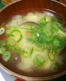 濃厚♡丹波しめじとお豆腐のお味噌汁