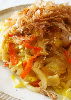 シンプル♪焼きうどん♪醤油がこうばしい！-レシピのメイン写真