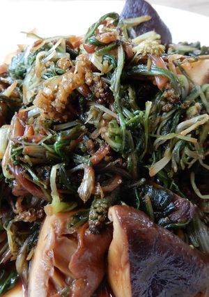 水菜とつくしと生シイタケのレモン醤油炒め-レシピのメイン写真