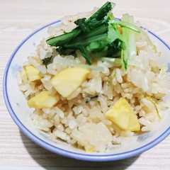 รูปของ お花見にも！めんつゆ使用☆筍ご飯☆