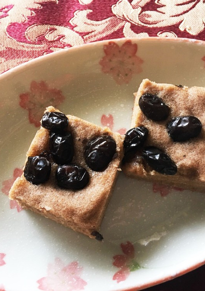 100均 黒豆しぼり&こし餡で蒸しケーキ-レシピのメイン写真