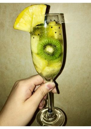 インスタ映え♥キウイとパインのサングリア-レシピのメイン写真