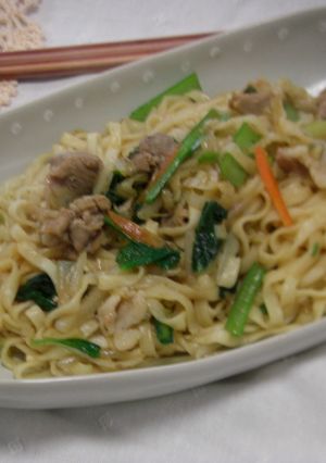 インスタント艶うどんで焼きうどん♪-レシピのメイン写真