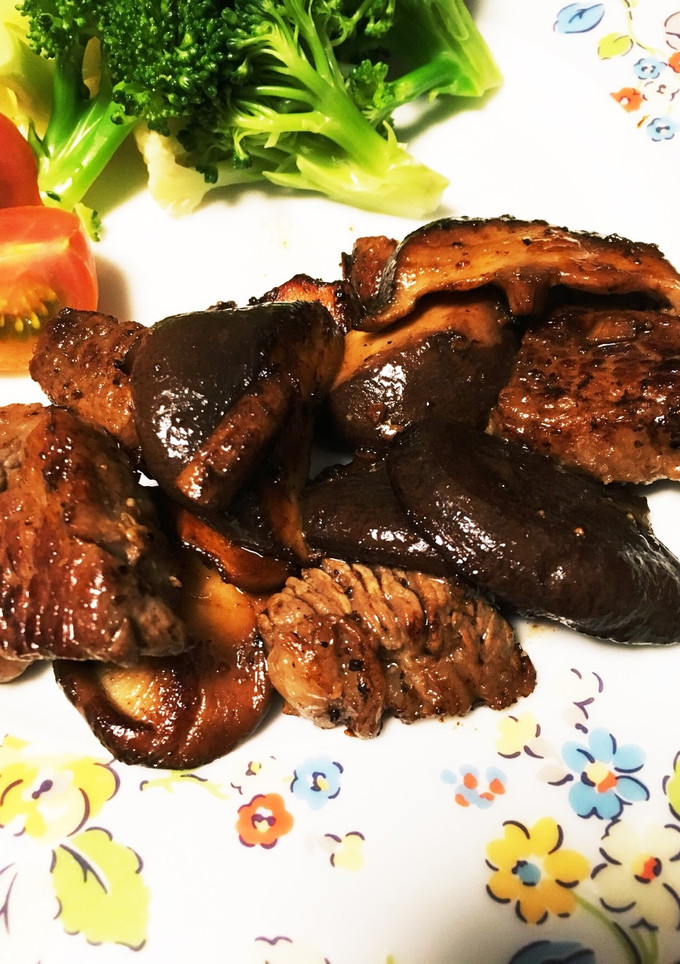 煮込み用牛肉と生椎茸の塩麹ステーキ！-レシピのメイン写真