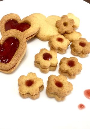 簡単綺麗！いちごジャムサンドクッキー♫-レシピのメイン写真