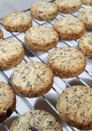 甘さ控えめ ナッツたっぷりクッキー-レシピのメイン写真