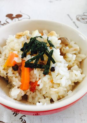 子供のための、優しい味の炊き込みご飯-レシピのメイン写真