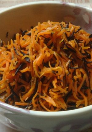 にんじんとひじきの炒め煮-レシピのメイン写真