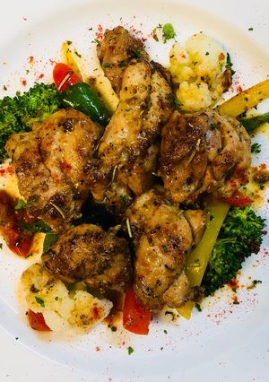 南欧風・鶏モモ肉のハーブスパイス焼き-レシピのメイン写真