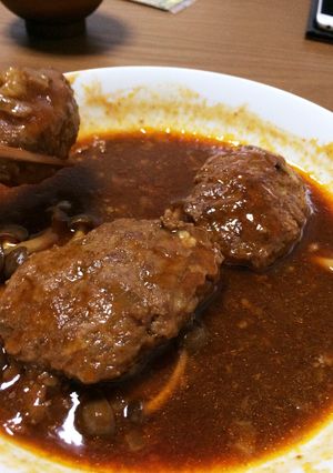 煮込みハンバーグのソース-レシピのメイン写真