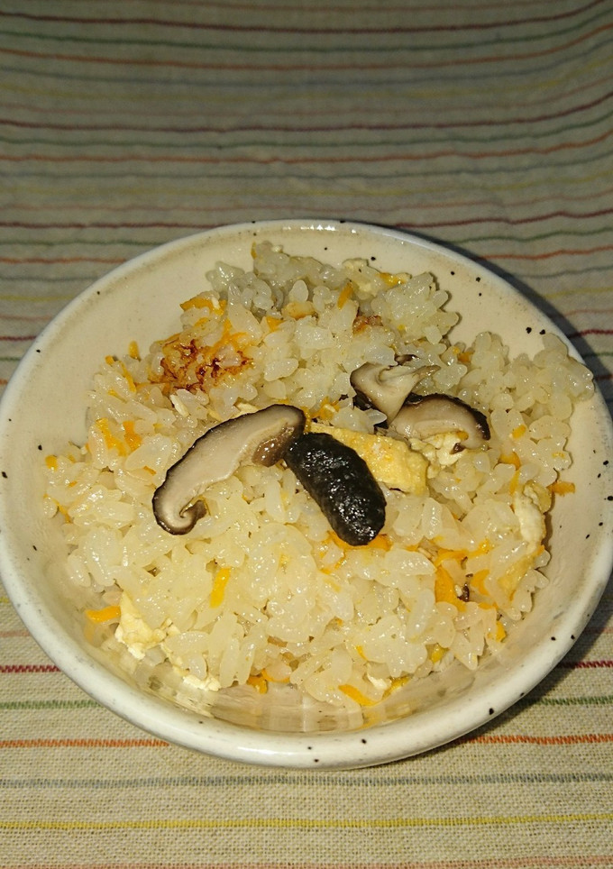 椎茸と人参の炊き込みご飯-レシピのメイン写真