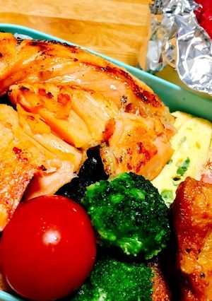 時短！フライパンで簡単！シャケ弁当☆ミ-レシピのメイン写真