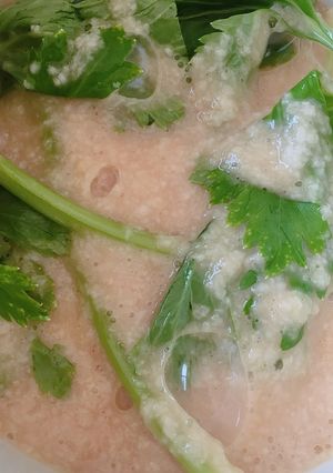 とろろとセロリ(葉)のなんちゃって和え物-レシピのメイン写真
