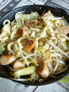 きのこ野菜MIXとソーセージの焼きうどん-レシピのメイン写真