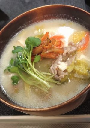豚と豆腐の キムチ乗せ豆乳スープ-レシピのメイン写真