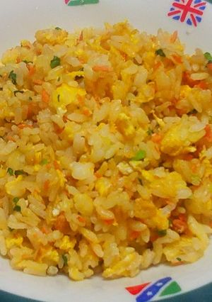 簡単、美味しい！鮭フレークで炒飯♪-レシピのメイン写真