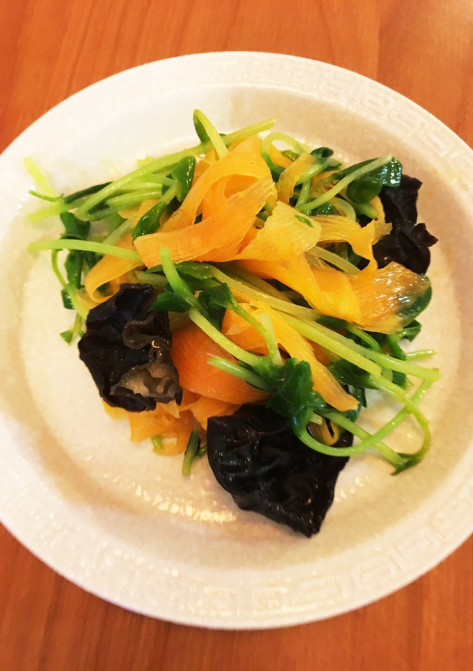 豆苗、人参、きくらげの炒め物♫-レシピのメイン写真