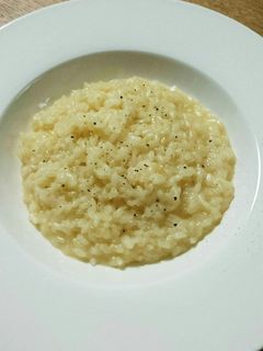 シンプルなチーズリゾット-レシピのメイン写真