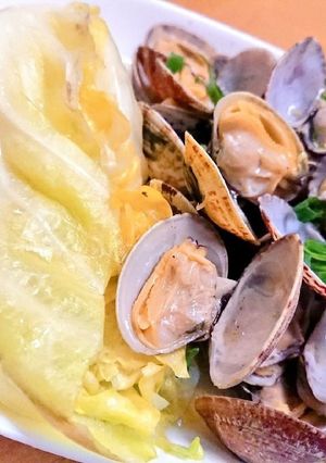 絶品！あさりと春キャベツのバター酒蒸し-レシピのメイン写真