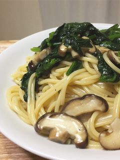 椎茸とほうれん草の和風パスタ-レシピのメイン写真
