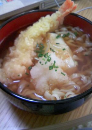 手抜きの力持ちえびうどん-レシピのメイン写真