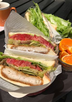 ボリューム満点★とんかつサンドイッチ-レシピのメイン写真