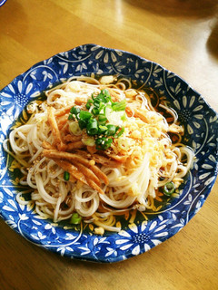 ひんやり簡単☆ぶっかけきつねうどん-レシピのメイン写真