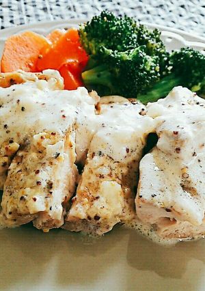 鶏モモ肉のソテー粒マスタードソース-レシピのメイン写真