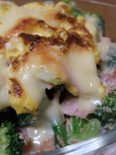 ブロッコリーのマヨパン粉焼きチーズ卵のせ-レシピのメイン写真