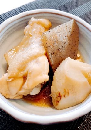 簡単！めんつゆで手羽元と里芋の煮物-レシピのメイン写真