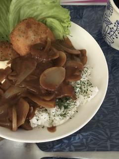 節約✴︎玉ねぎのみカレー(コロッケあり-レシピのメイン写真