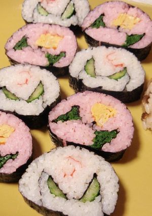 お花模様の太巻き寿司-レシピのメイン写真