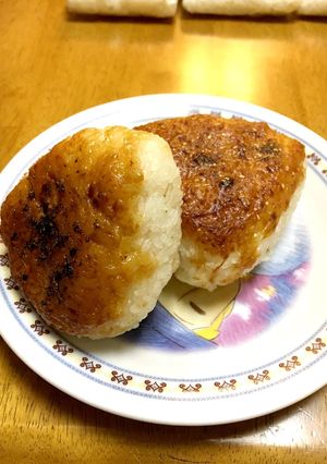 焼くだけ！簡単！味噌マヨ焼きオニギリ！-レシピのメイン写真