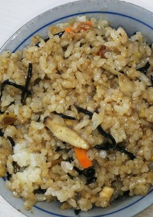 具沢山フライパンで簡単炊き込みご飯-レシピのメイン写真